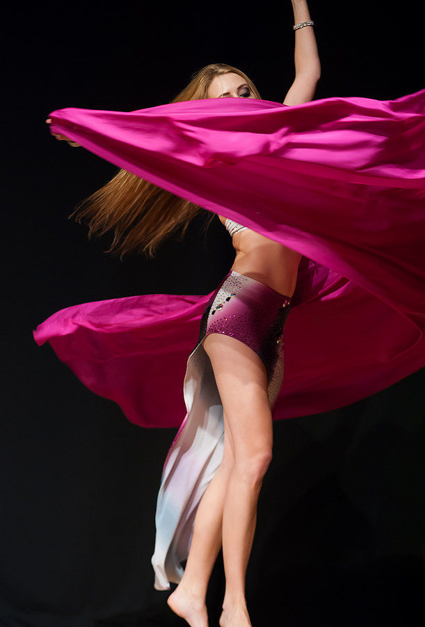 Camilia - taniec brzucha ("Teatr Tańca" Wielkiej Orkiesty Świątecznej Pomocy w ArtBemie)